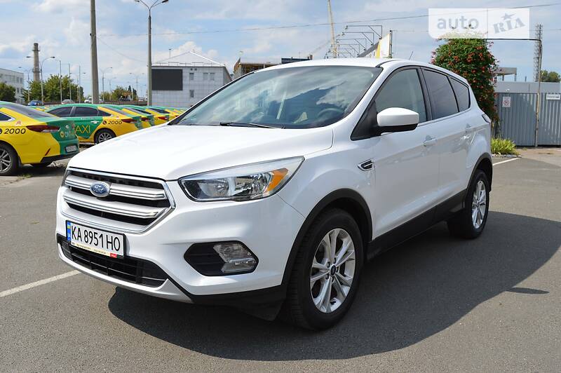 Позашляховик / Кросовер Ford Escape 2016 в Києві