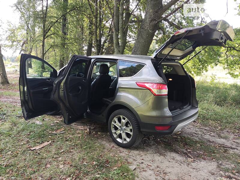 Внедорожник / Кроссовер Ford Escape 2012 в Виннице