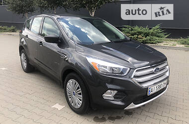 Позашляховик / Кросовер Ford Escape 2018 в 