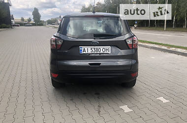 Позашляховик / Кросовер Ford Escape 2018 в 
