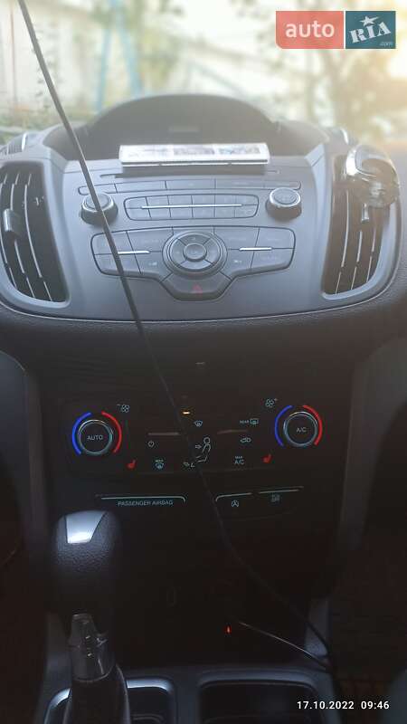Внедорожник / Кроссовер Ford Escape 2017 в Тернополе