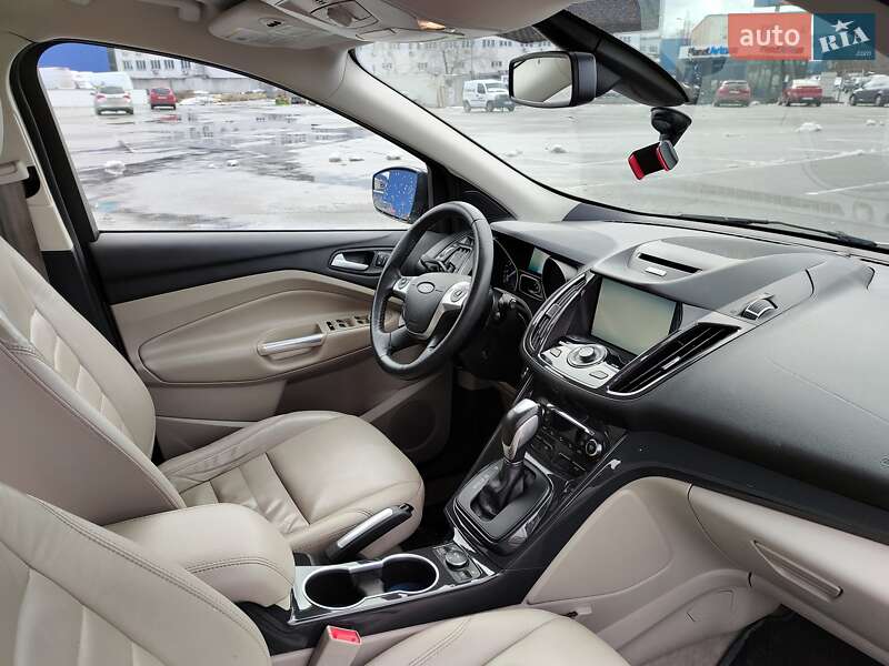 Внедорожник / Кроссовер Ford Escape 2015 в Львове