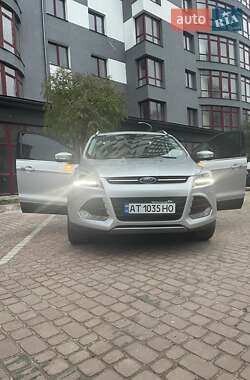 Внедорожник / Кроссовер Ford Escape 2015 в 