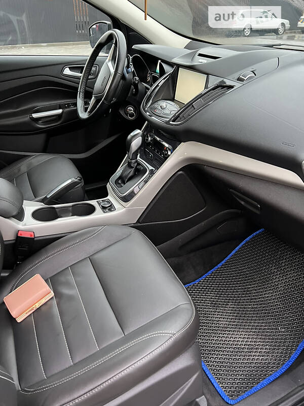 Внедорожник / Кроссовер Ford Escape 2013 в Тернополе