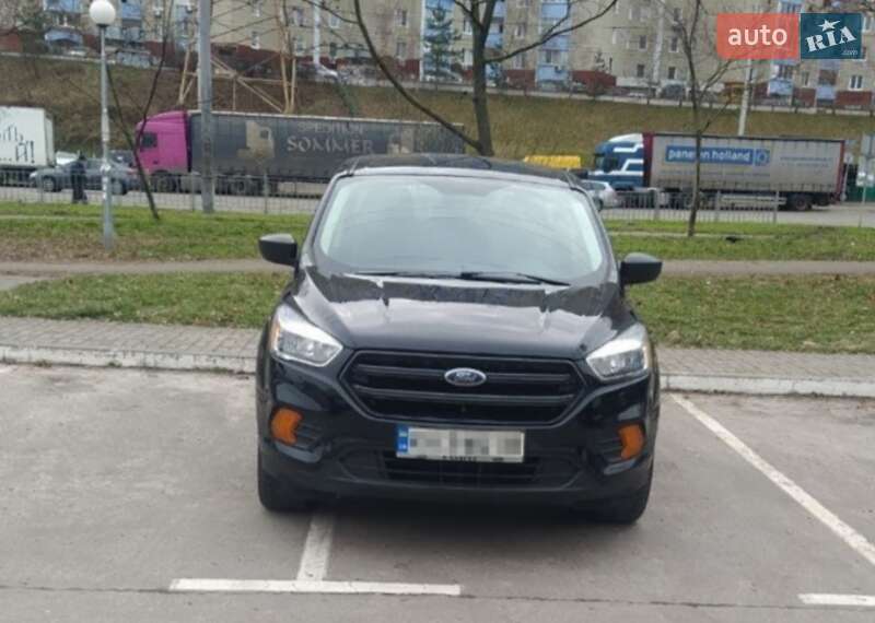 Позашляховик / Кросовер Ford Escape 2017 в Києві
