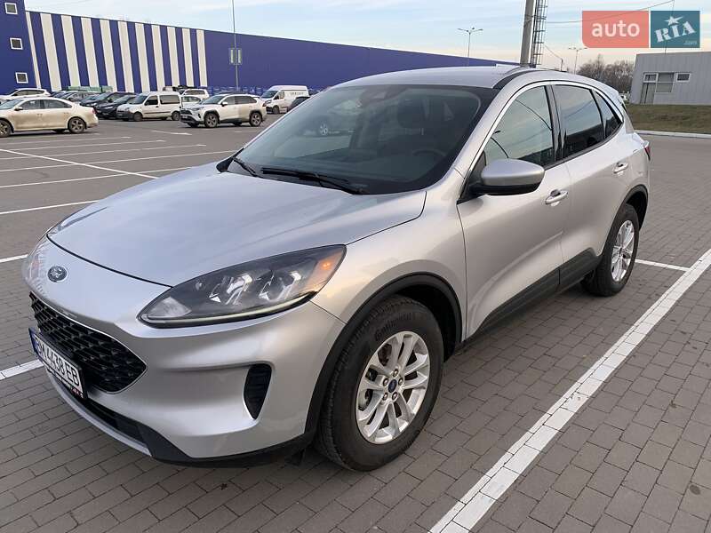 Внедорожник / Кроссовер Ford Escape 2020 в 