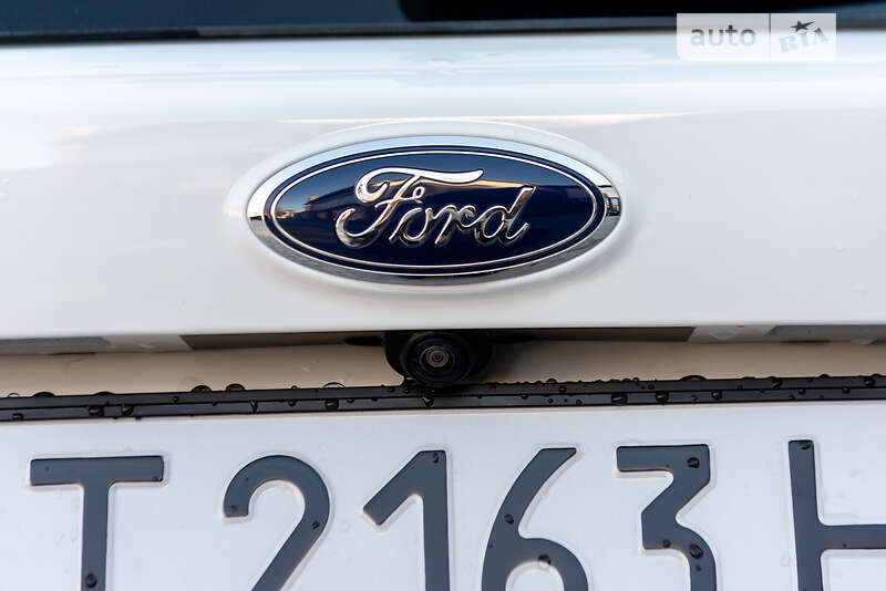 Внедорожник / Кроссовер Ford Escape 2018 в Коломые