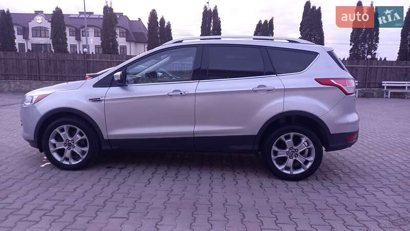 Внедорожник / Кроссовер Ford Escape 2016 в Хмельницком