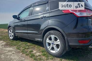 Внедорожник / Кроссовер Ford Escape 2014 в 