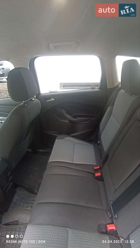 Внедорожник / Кроссовер Ford Escape 2017 в Тернополе