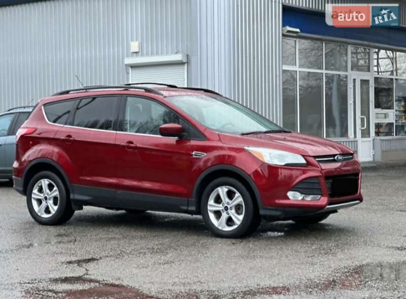 Внедорожник / Кроссовер Ford Escape 2016 в Чернигове