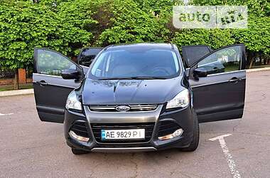 Позашляховик / Кросовер Ford Escape 2015 в Кривому Розі