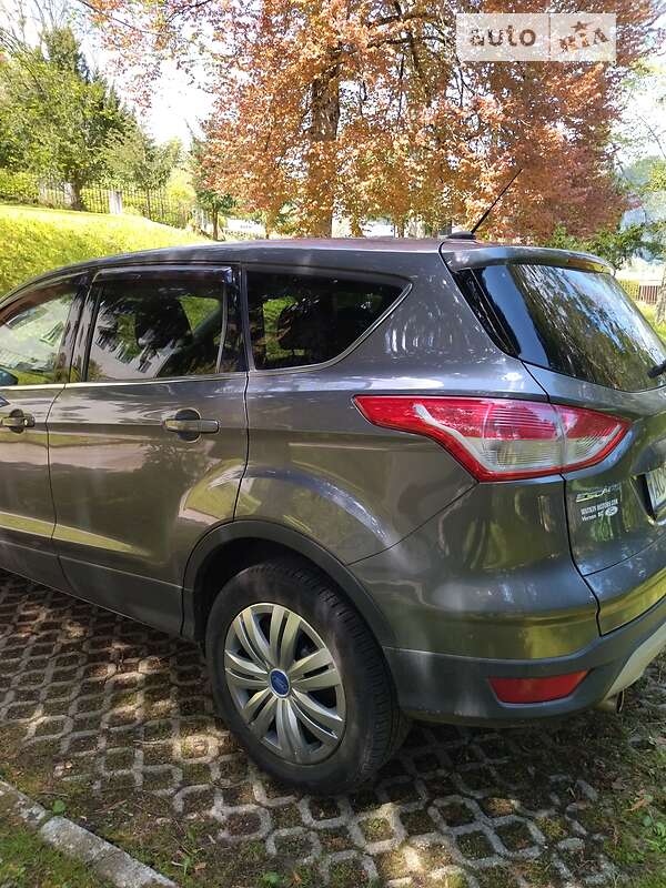 Внедорожник / Кроссовер Ford Escape 2012 в Луцке