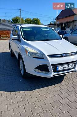 Внедорожник / Кроссовер Ford Escape 2014 в 