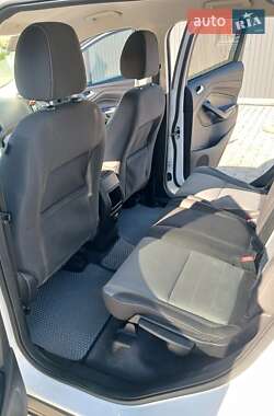 Внедорожник / Кроссовер Ford Escape 2014 в 