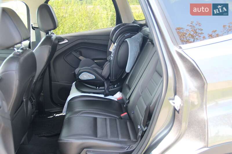Позашляховик / Кросовер Ford Escape 2017 в Кременці