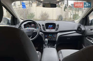 Внедорожник / Кроссовер Ford Escape 2019 в 