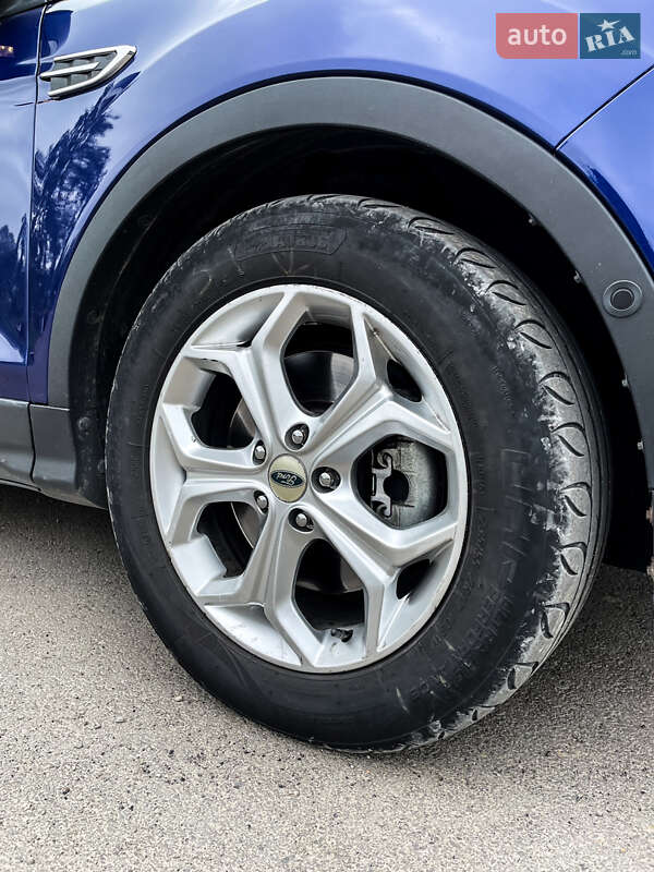 Позашляховик / Кросовер Ford Escape 2015 в Бурштині