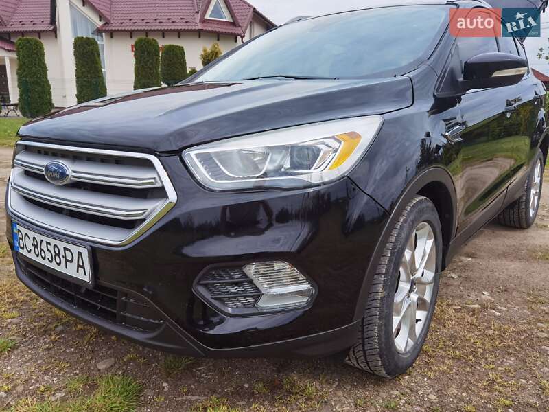 Внедорожник / Кроссовер Ford Escape 2017 в Яворове