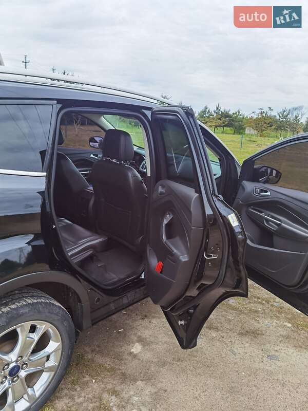 Внедорожник / Кроссовер Ford Escape 2017 в Яворове