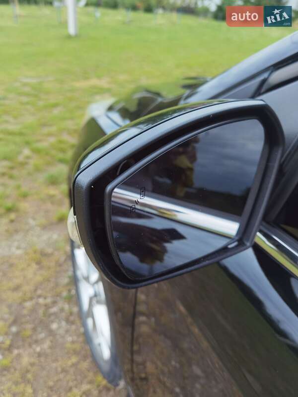 Внедорожник / Кроссовер Ford Escape 2017 в Яворове