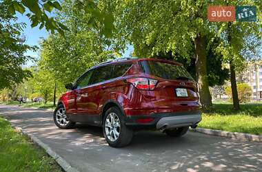 Внедорожник / Кроссовер Ford Escape 2015 в Нововолынске