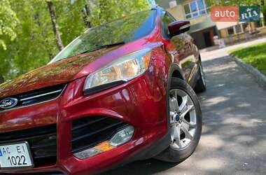 Внедорожник / Кроссовер Ford Escape 2015 в 