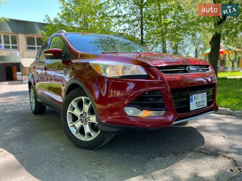 Внедорожник / Кроссовер Ford Escape 2015 в Нововолынске