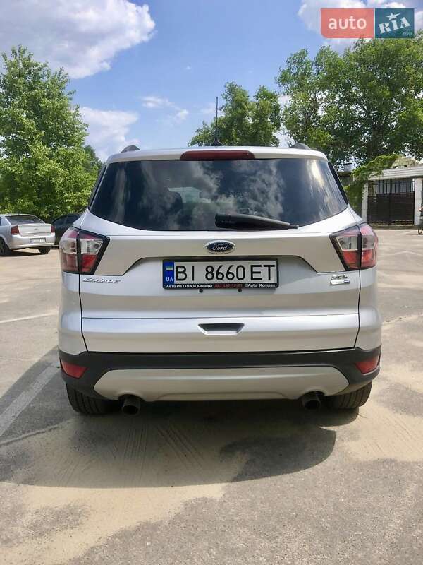 Внедорожник / Кроссовер Ford Escape 2018 в Кременчуге