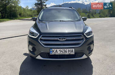 Внедорожник / Кроссовер Ford Escape 2017 в 
