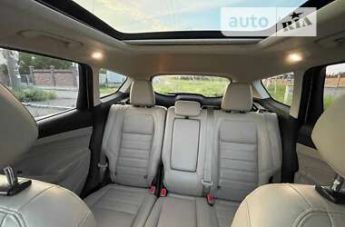 Внедорожник / Кроссовер Ford Escape 2016 в 