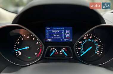 Внедорожник / Кроссовер Ford Escape 2015 в 