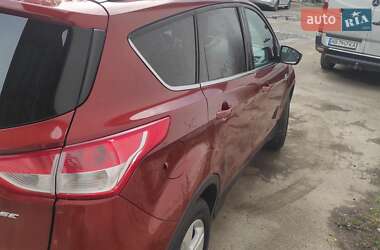 Внедорожник / Кроссовер Ford Escape 2015 в Виннице