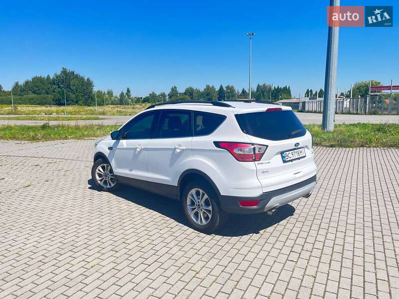 Внедорожник / Кроссовер Ford Escape 2017 в Львове