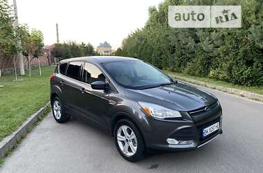 Внедорожник / Кроссовер Ford Escape 2015 в Ровно