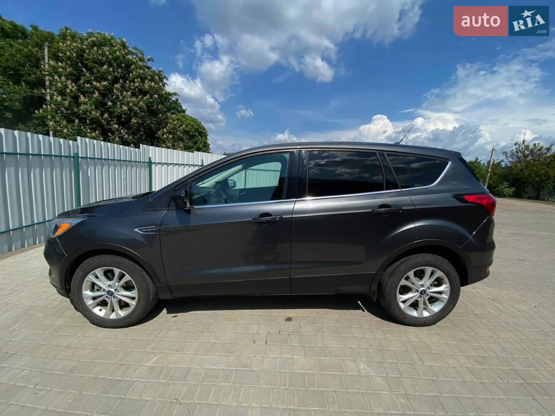 2019 Ford Escape - мініатюра 2