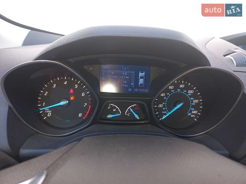 Внедорожник / Кроссовер Ford Escape 2015 в Львове