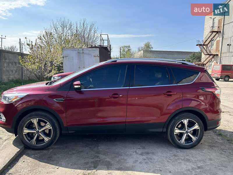 Внедорожник / Кроссовер Ford Escape 2016 в Кременчуге
