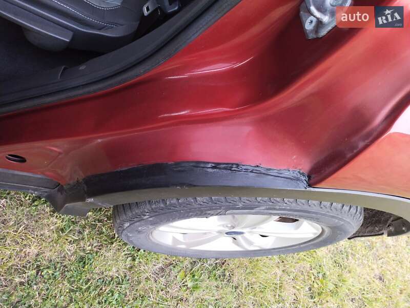 Внедорожник / Кроссовер Ford Escape 2016 в Шептицькому