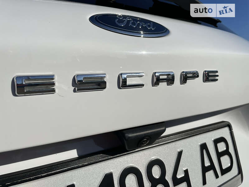 Внедорожник / Кроссовер Ford Escape 2019 в Южном