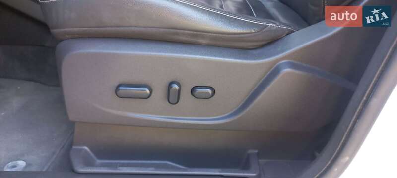 Внедорожник / Кроссовер Ford Escape 2012 в Тернополе