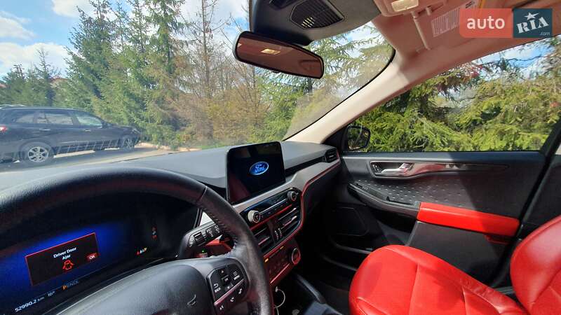 Внедорожник / Кроссовер Ford Escape 2019 в Хмельницком