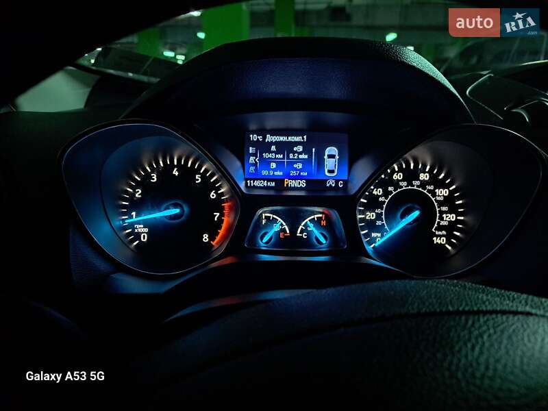 Внедорожник / Кроссовер Ford Escape 2017 в Пустомытах