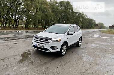 Позашляховик / Кросовер Ford Escape 2017 в Дніпрі