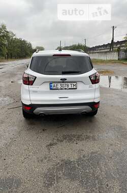 Внедорожник / Кроссовер Ford Escape 2017 в Днепре