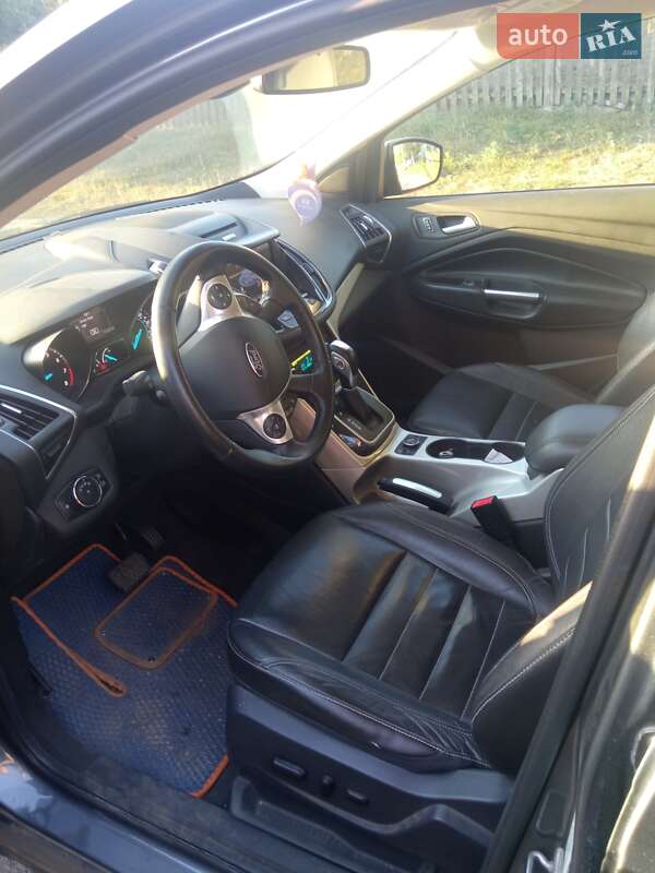 Позашляховик / Кросовер Ford Escape 2012 в Крижополі