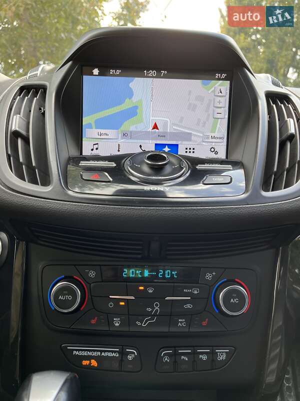 Позашляховик / Кросовер Ford Escape 2016 в Києві