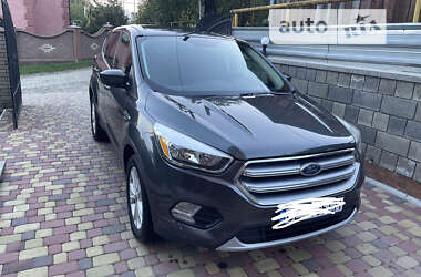 Позашляховик / Кросовер Ford Escape 2016 в Сторожинці