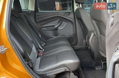 Внедорожник / Кроссовер Ford Escape 2015 в 