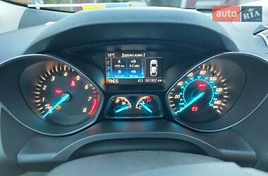 Внедорожник / Кроссовер Ford Escape 2015 в 